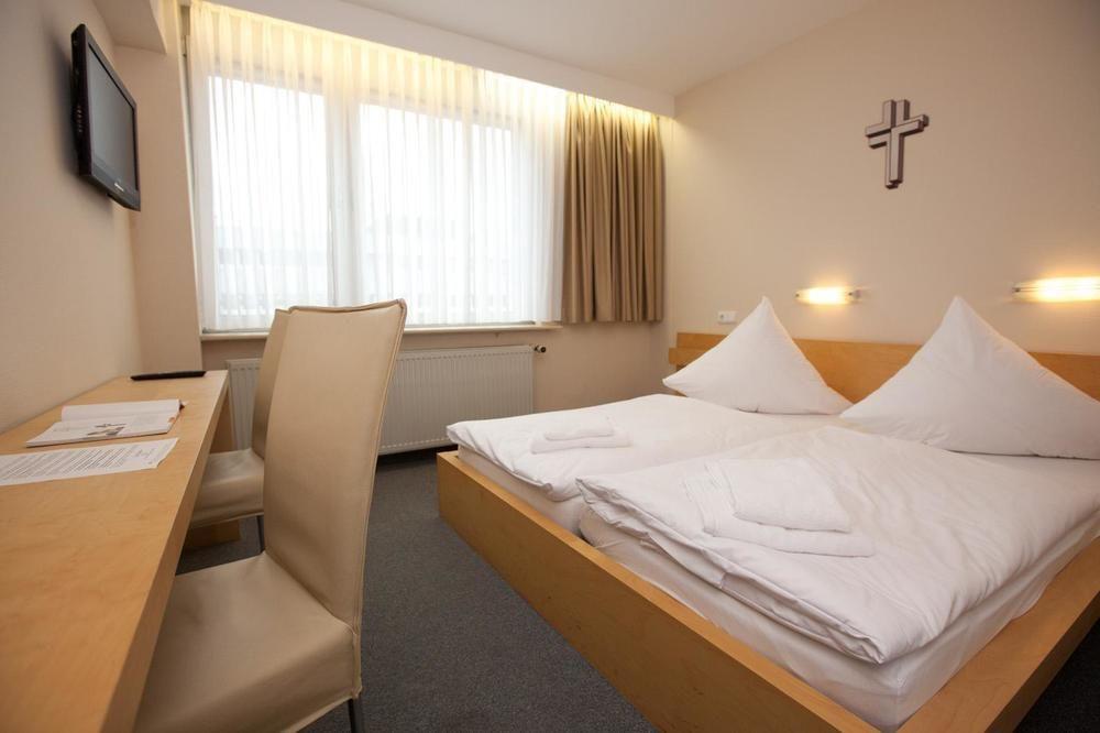 Mainhaus Stadthotel Frankfurt 4*